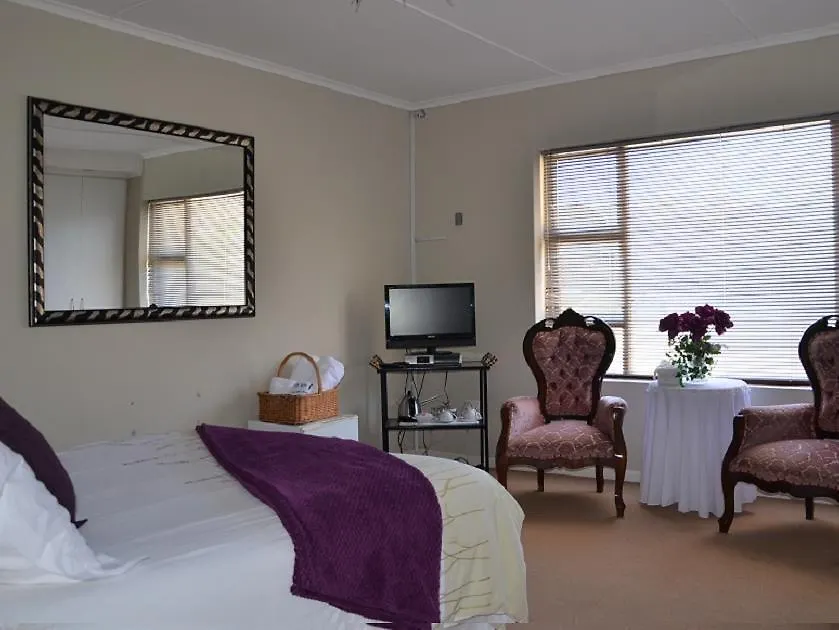 15 On Penguin Guest House Κέιπ Τάουν